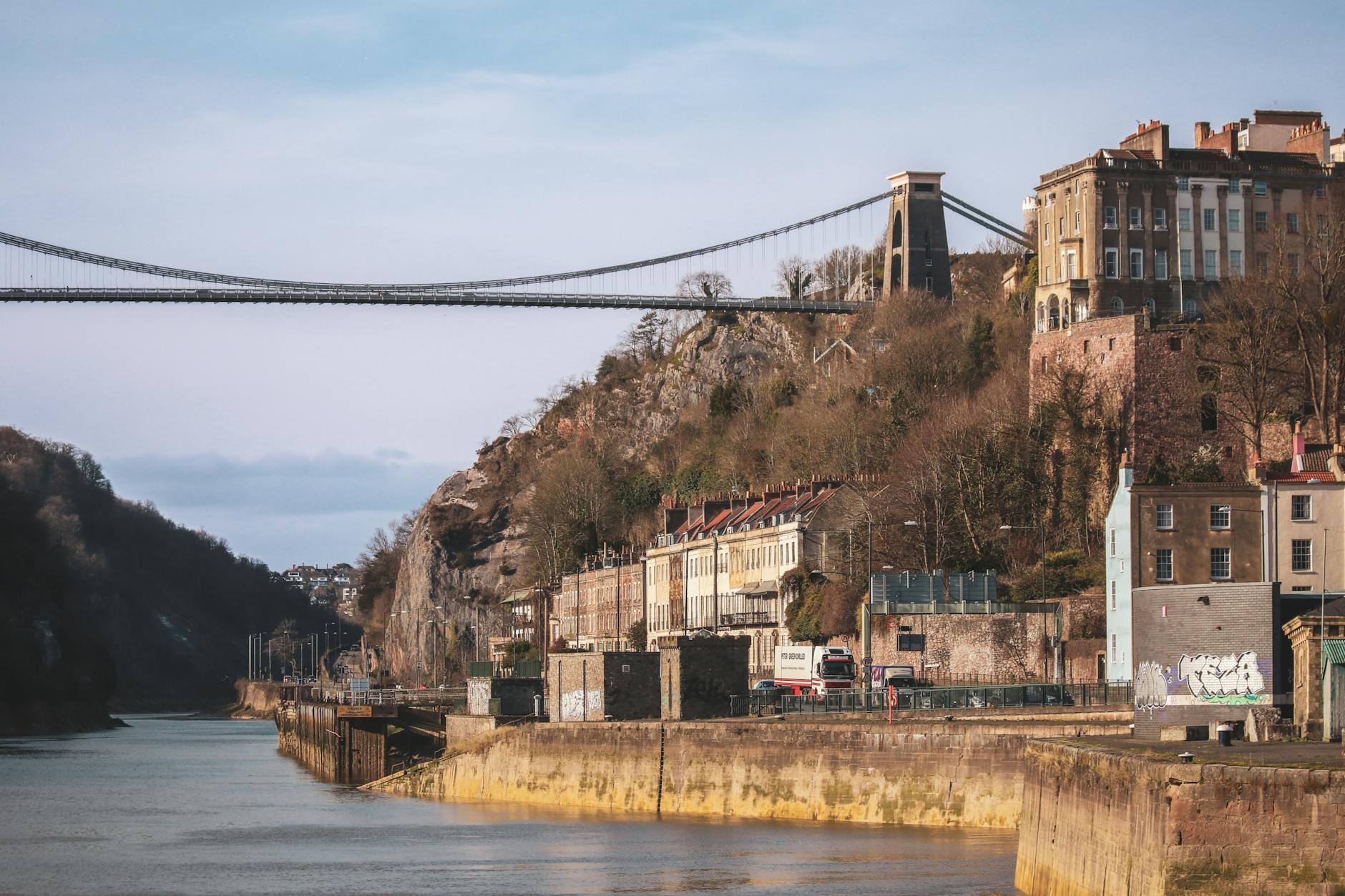 clifton suspension bridge in bristol