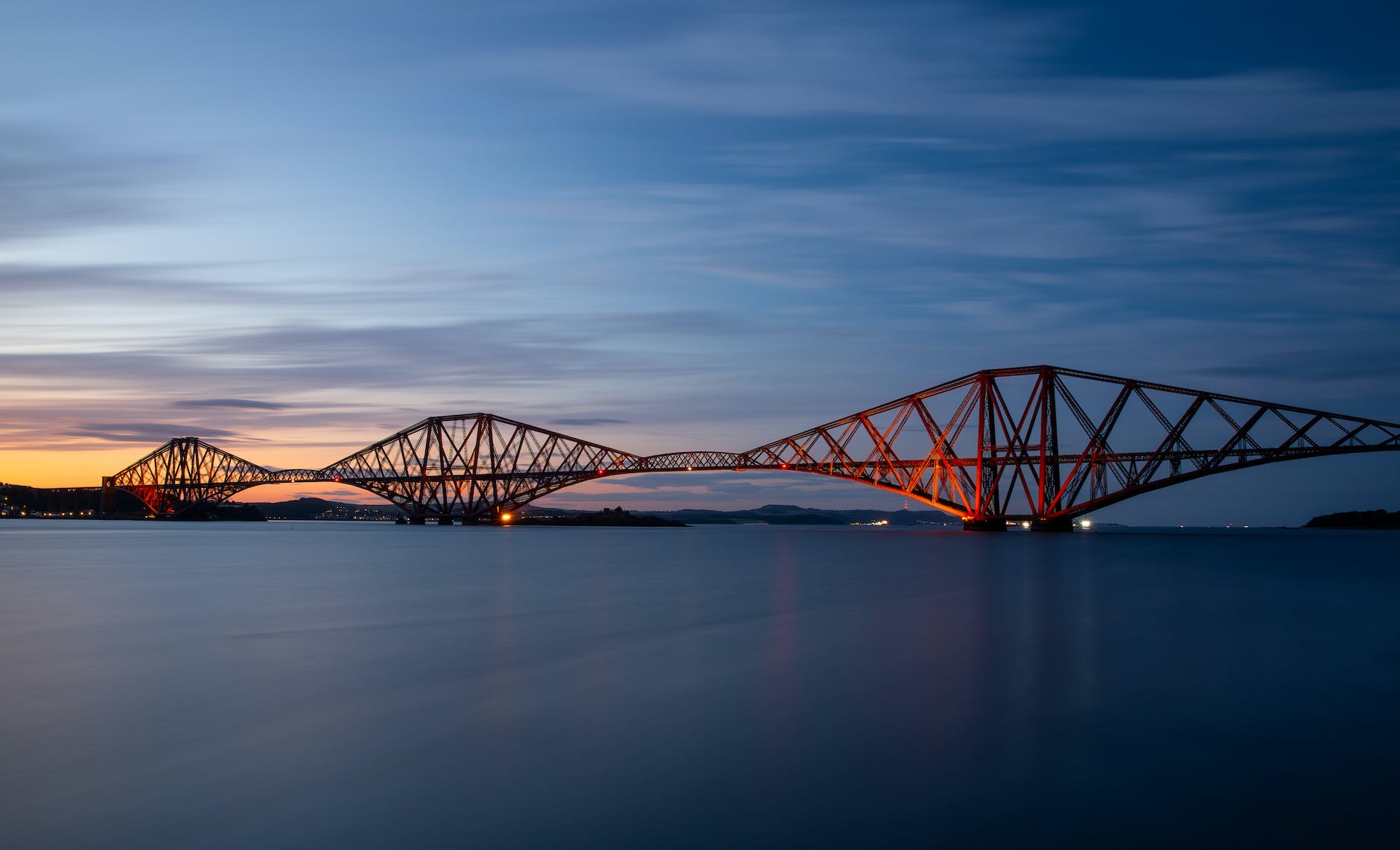 forth bridge in scotland